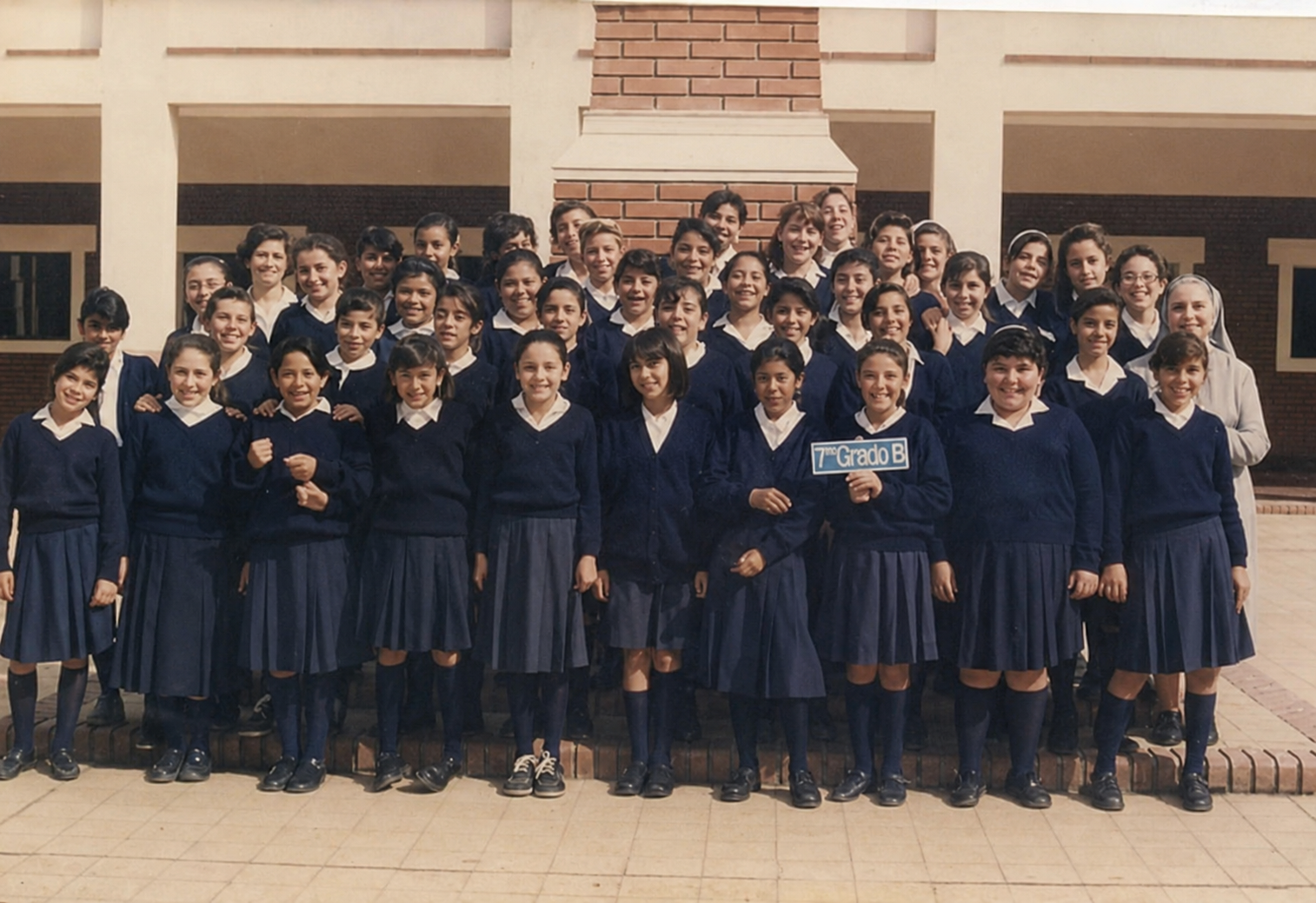 Foto antigua del colegio
